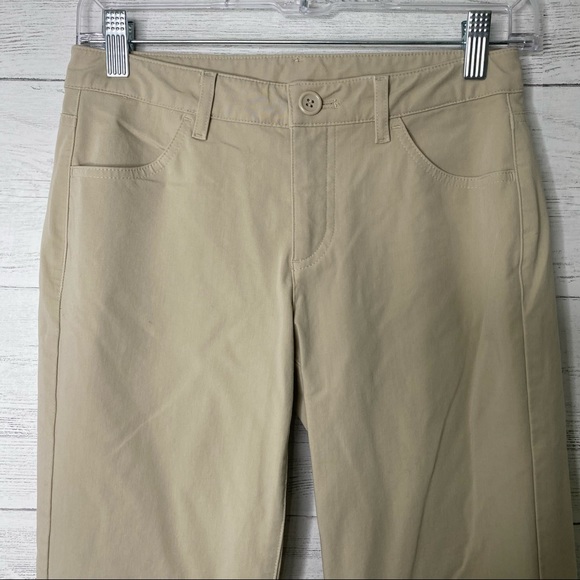 🌈 Uniqlo khaki pants size 6 - Picture 2 of 5